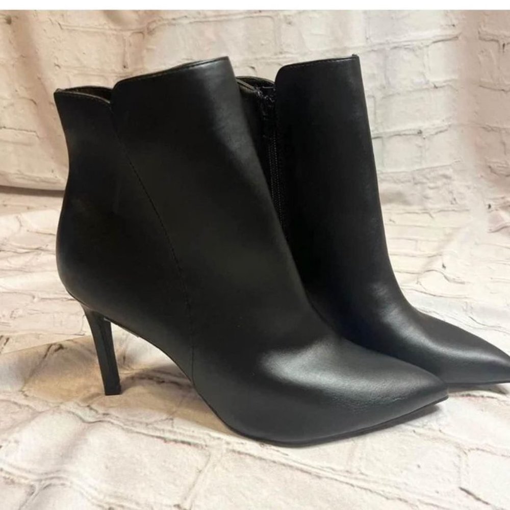 NWT NINE WEST Zip Up Ladies Ankle Boots Size 8